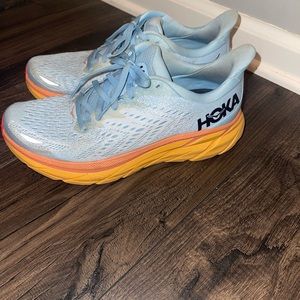Women’s Hoka Clifton 8